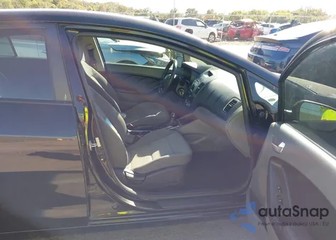 2017 Kia Forte Lx из США, поврежденный, VIN 3KPFK4A75HE072855